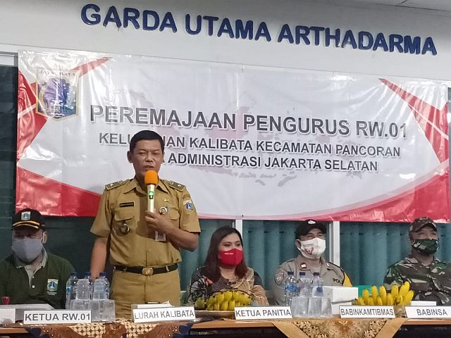 dua-rw-kelurahan-kalibata-diremajakan