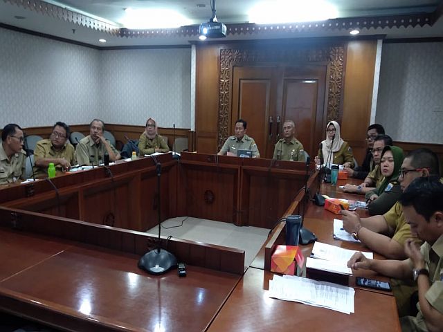 jaringan-utilitas-di-jaksel-harus-sesuai-aturan