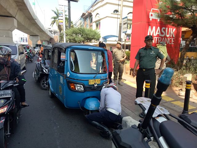 kecamatan-cilandak-gelar-razia