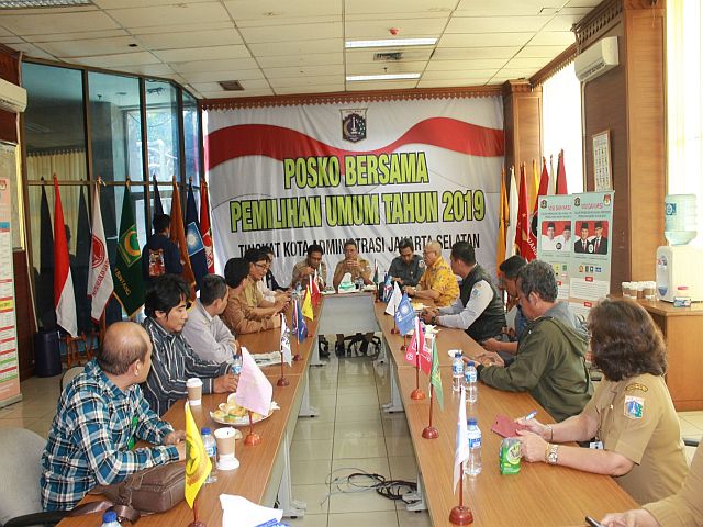 kesbangpol-dki-jakarta-kunjungi-posko-bersama-bahas-pemilu-2019