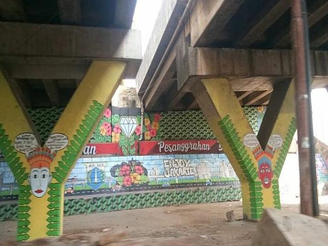 kolong-tol-jalan-saidi-dicat-mural