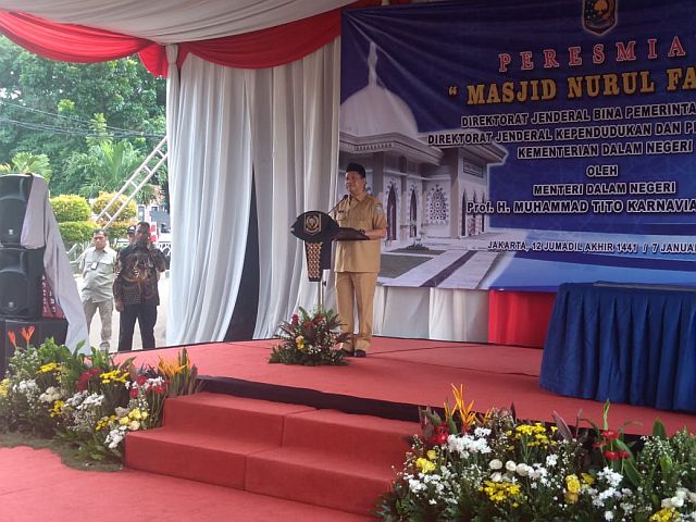 mendagri-resmikan-masjid-nurul-falah