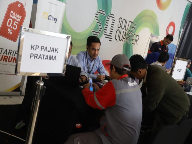 pelayanan-di-ruang-publik-mudahkan-warga-urus-perizinan