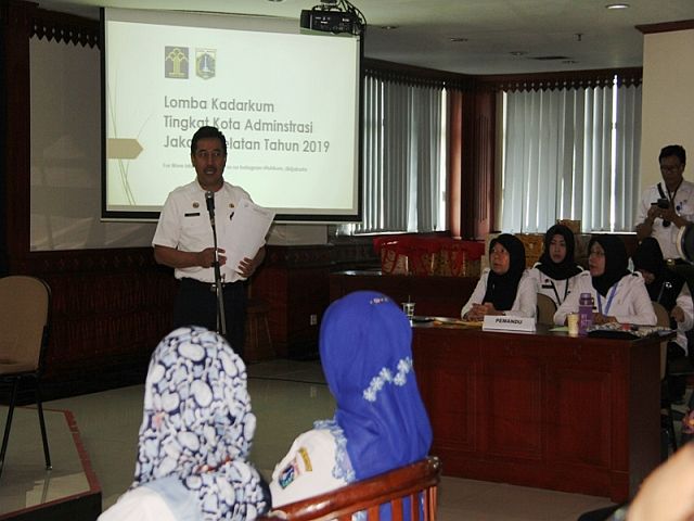 pemkot-jaksel-gelar-lomba-kadarkum
