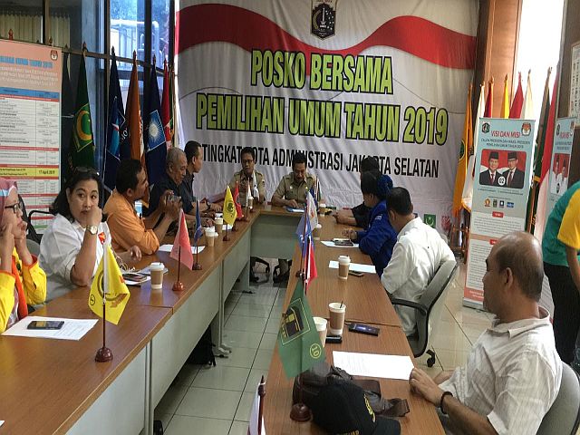 pemkot-jaksel-gelar-rapat-evaluasi-posko-bersama