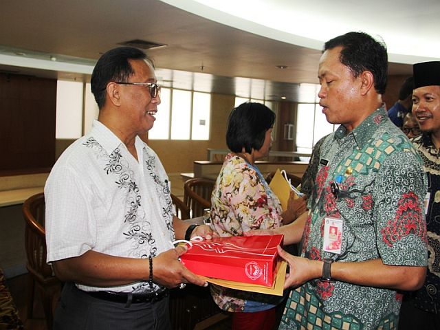 pemkot-jaksel-lepas-26-pns-memasuki-masa-pensiun