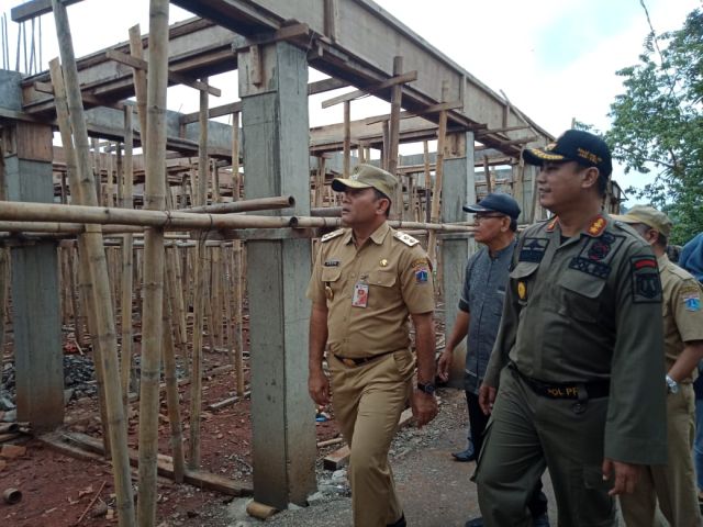 pemkot-jaksel-tertibkan-bangunan-di-ciganjur