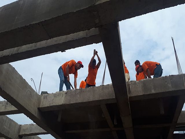 pemkot-jaksel-tertibkan-bangunan-di-kelurahan-senayan