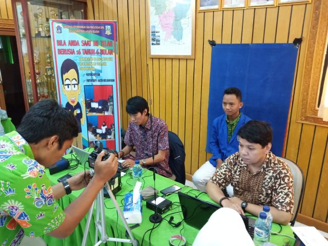 perekaman-e-ktp-di-sekolah-direspon-positif-oleh-guru-dan-pelajar