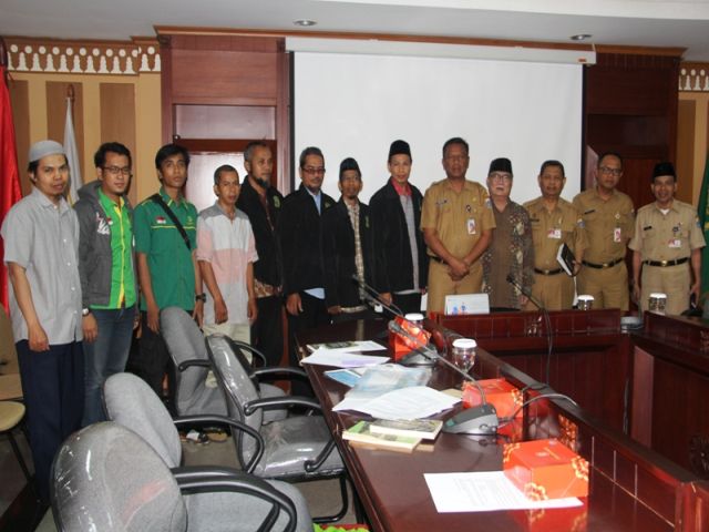 program-dpd-pui-bantu-masyarakat-di-bidang-sosial