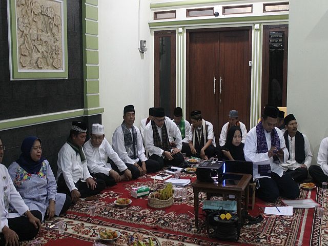 rw-01-kelurahan-pengadegan-ajukan-16-usulan