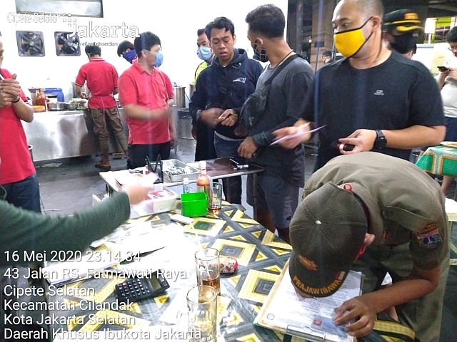 sejumlah-restoran-seafood-di-jalan-fatmawati-raya-langgar-psbb