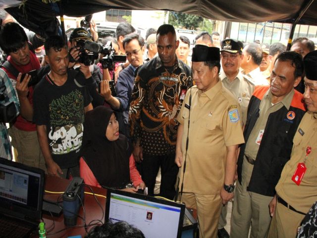 sekda-dki-apresiasi-kemendagri-bantu-dokumen-warga-terdampak-banjir