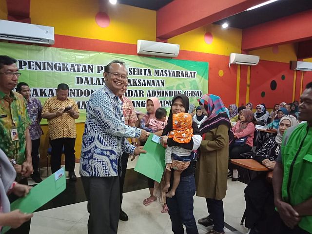 sudin-dukcapil-jaksel-distribusikan-500-kia-di-mampang-prapatan