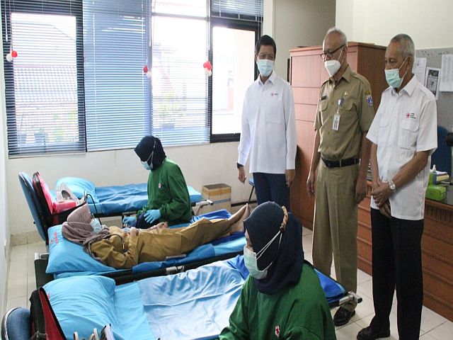 sudin-dukcapil-jaksel-gelar-donor-darah