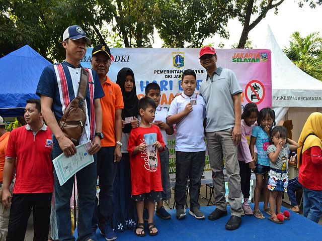 sudin-dukcapil-jaksel-serahkan-kia-di-jagakarsa