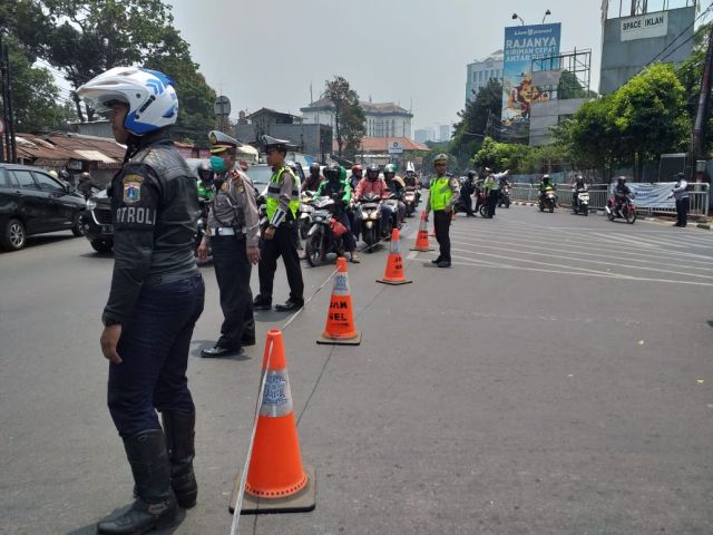 sudinhub-jaksel-rekayasa-lalu-lintas-saat-pemakaman-bj-habibie
