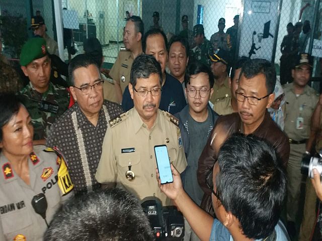 tps-di-jati-padang-tidak-terdampak-jebolnya-tanggul-kali-pulo