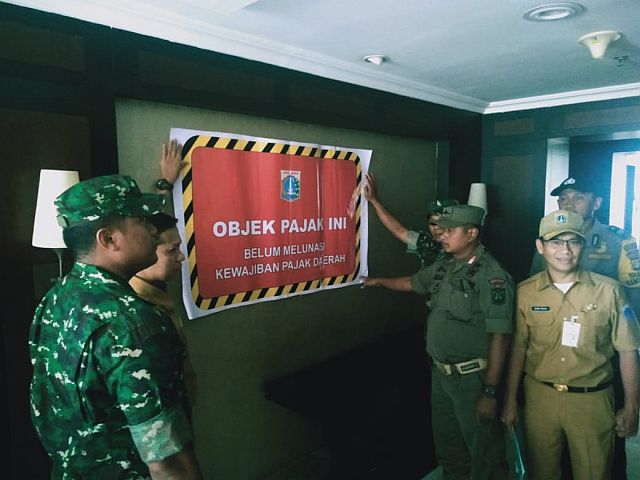 upprd-kecamatan-setiabudi-pasang-plang-bagi-penunggak-pajak