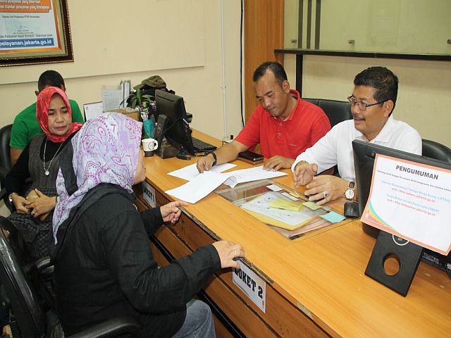 wali-kota-jaksel-hadiri-doorstop-kecamatan-kebayoran-baru