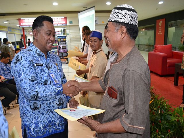 warga-apresiasi-pelayanan-iumk-goes-to-mall-di-kebayoran-baru