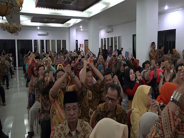 warga-sambut-antusias-silaturahmi-di-kecamatan-pasar-minggu