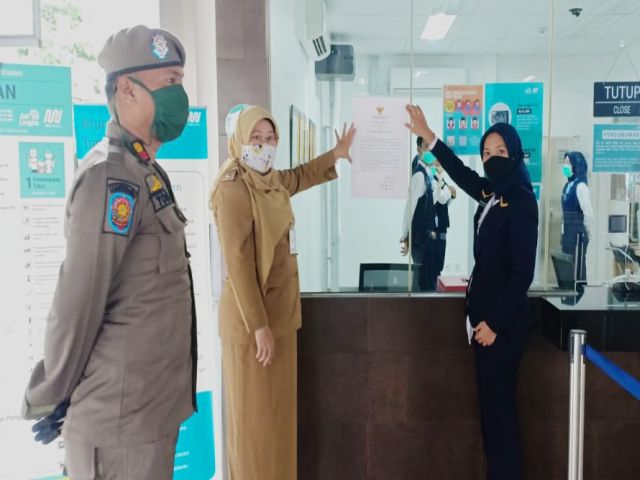 warga-selong-patuhi-seruan-gubernur-dki-tentang-penggunaan-masker